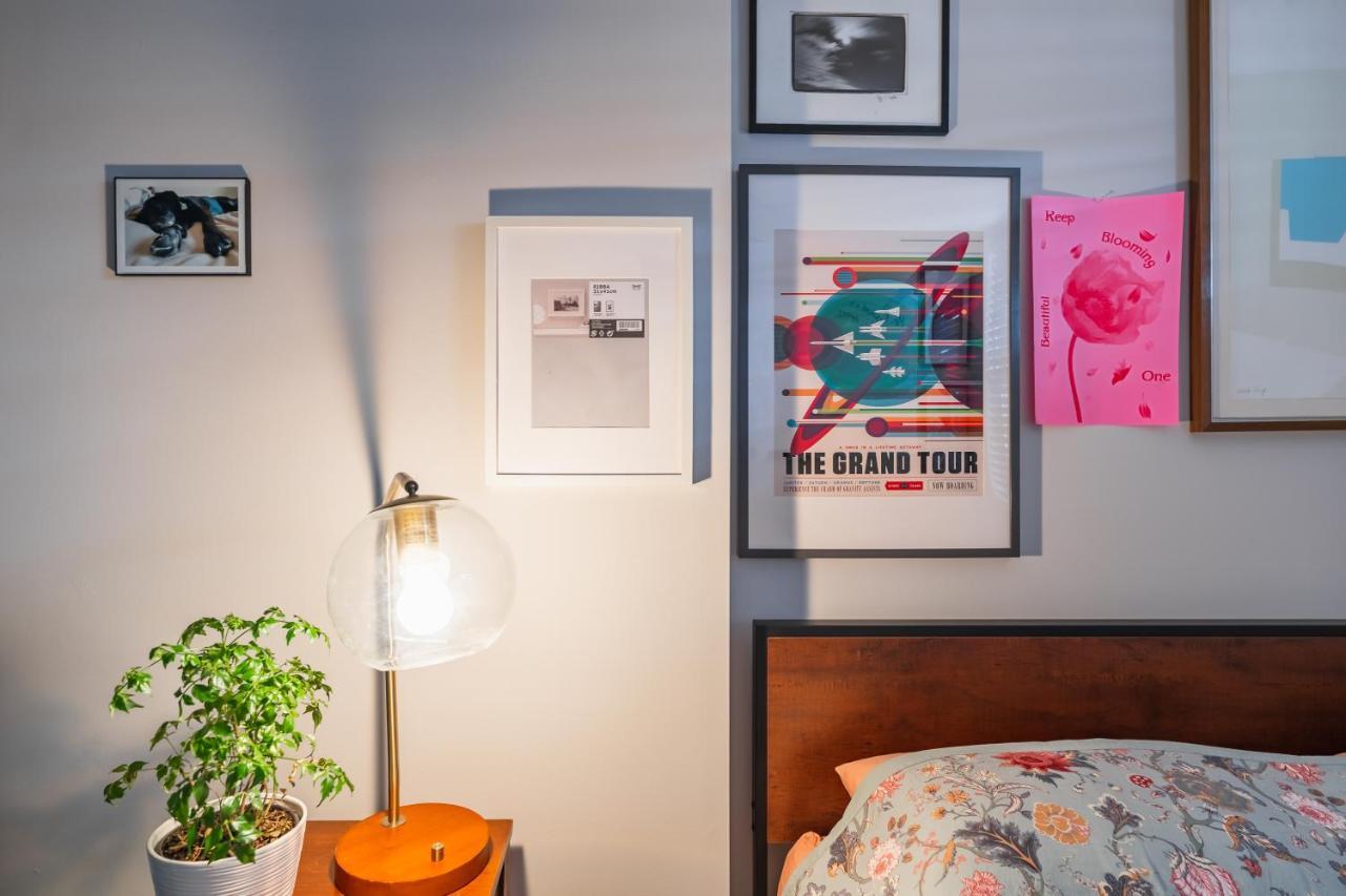 Bedroom In Thoughtfully Decorated East Passyunk Home Philadelphia Eksteriør bilde